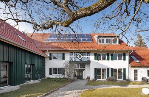 Mickhausen Apartment | Birkethof Studio