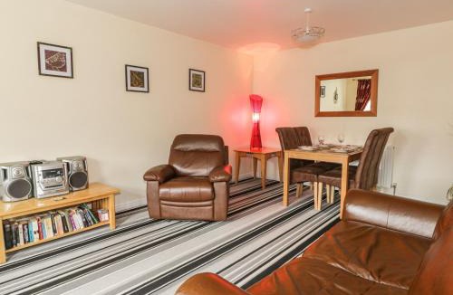 Skinningrove House | Bishop Cottage