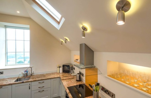 Bishops Castle Cottage | Bishop's Castle Barn, Bishop's Castle