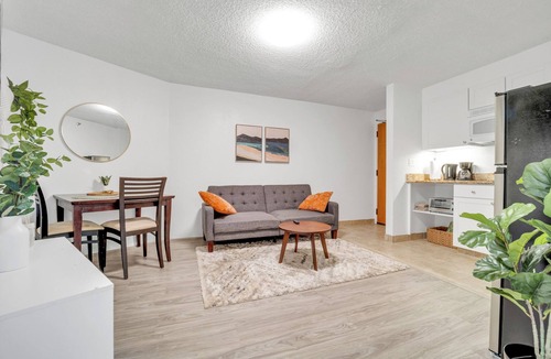 Downtown Honolulu Condo | Bishop Suites @ Executive Centre, Ocean View Suite #2504 in Downtown Honolulu