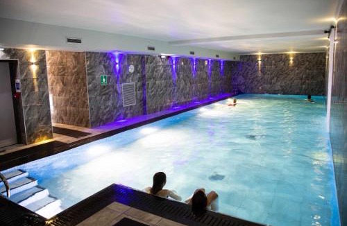 Bowness-on-Windermere Apartment | Biskey Howe Central - FREE off-site Health Club access with Pool, Sauna, Steam Room & Gym