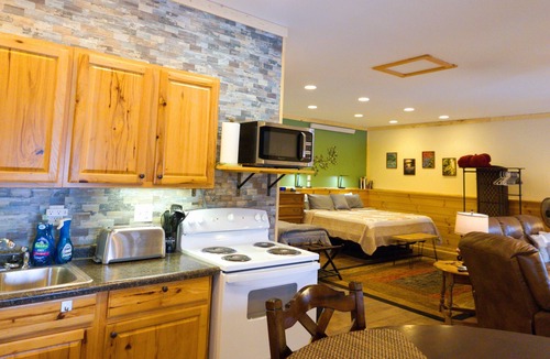 Custer Cabin | Bison Pines-Peace & Quiet South of Custer on 51 acres. No Cleaning Fee!