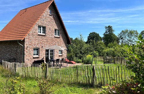 Bispingen House | Bispinger Heidezauber - Haus Weißdorn