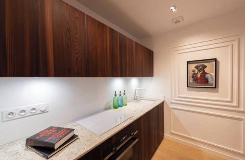 Bercy Apartment | Bistrot, 2BR/2BA, 6 people
