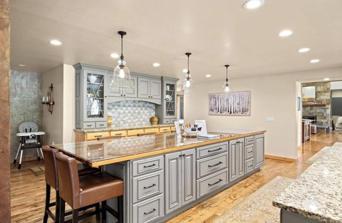 Hamilton House | Bitterroot’s Best Views & Outdoor Adventures on Mill Creek 22 Acre Luxury Ranch