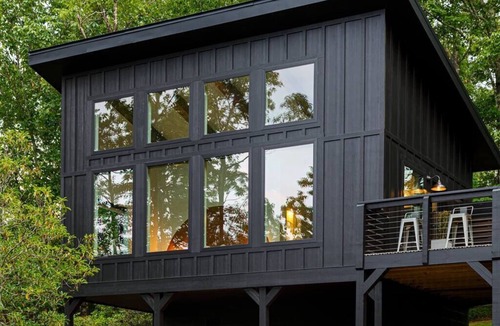 Dahlonega Cabin | Black Ash, Alpine Cabin -Views! Outdoor shower, hot tub, more!