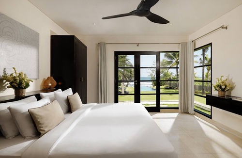 Kerambitan Villa | Black Beach Villa - Absolute Beachfront