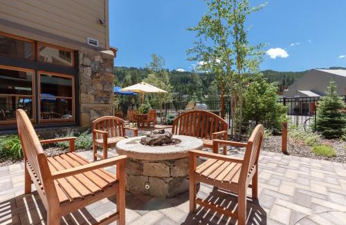 River Run House | Black Bear #8054