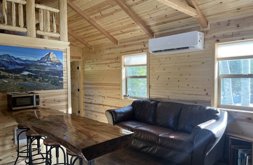 Coram Cabin | Black Bear Cabin - Amish Cabin 5 Miles From Glacier
