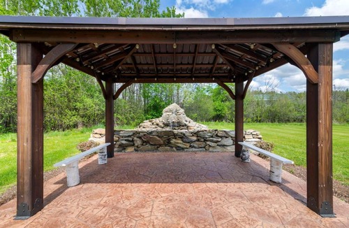 Orono Hotel | Black Bear Inn, an Ascend Collection Hotel