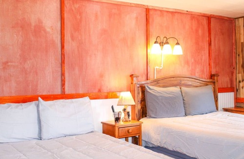 Howard Bed & Breakfast | Black Bear Lodge 6
