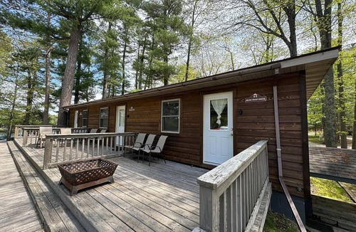 St Germain Cabin | Black Bear Lodge Bear Trap 1 on Little Saint Germain Water View