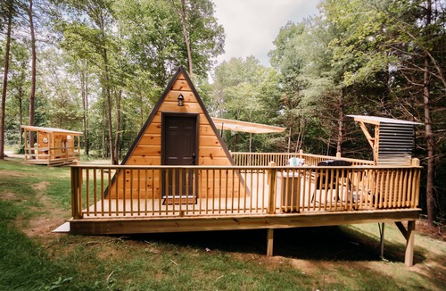 Robbins Cabin | Black Creek Glamping