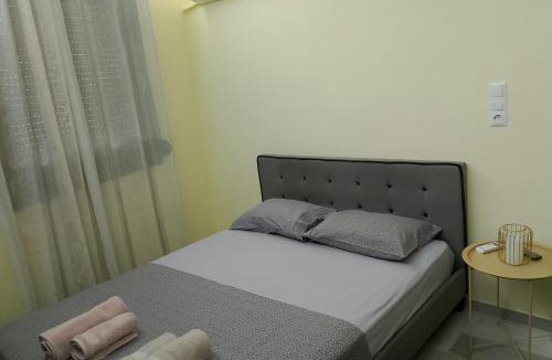 Drama Apartment | Black Eagle's Nest (studio)