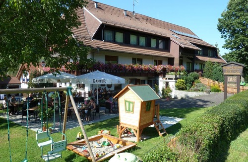 Elzach Apartment | Black Forest - Single room with shower and WC, with balcony and TV