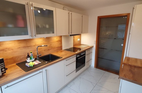 Unteriflingen Condo | Black Forest vacation apartment with terrace & parking space