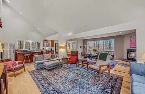 Berkeley Springs House | Black Forest - wifi, pets, grill, screen porch, fireplace, pool access, hiking