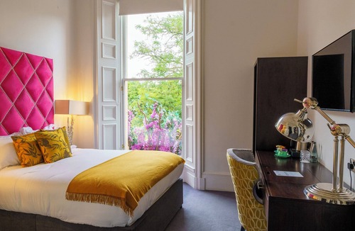 Bruntsfield Hotel | Black Ivy Hotel