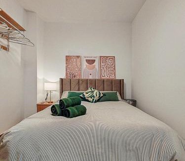 Villena Apartment | Black Lion