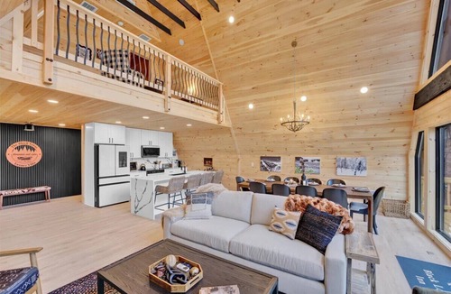Blakeslee Cabin | Black Lotus A-Frame | Hot Tub | Sauna | Firepit
