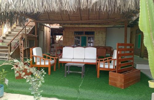 Cabo Blanco Hotel | Black Marlin - Restaurant and Lodge