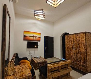 Al Ain Apartment | Black Moon Studio jimi