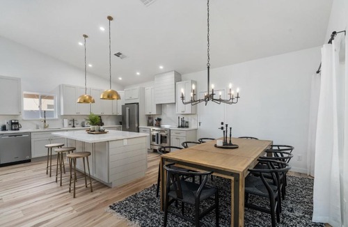 Paradise Park Vista House | Black Palm Sparkling Pool Pool Table Close To Kierland Entertainment Newly Designed Beauty