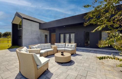 Clermont House | Black Sheep Hideaway Modern Countryside Serenity