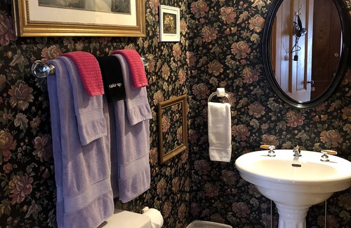 Tilton Bed & Breakfast | Black Swan Inn