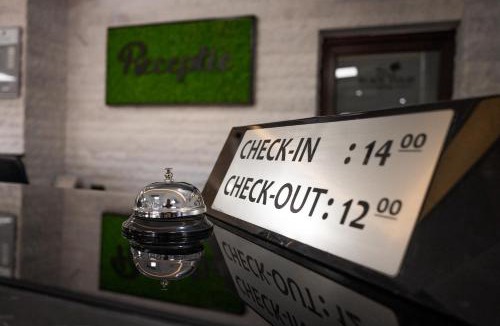 Dej Hotel | Black Tulip Hotel