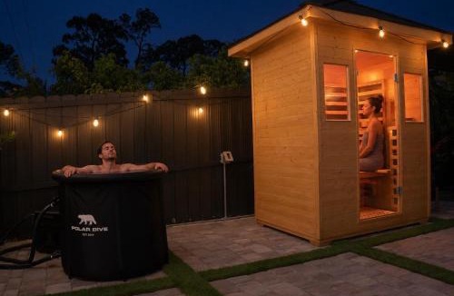 East Naples Apartment | Black Vanilla Luxe Retreat - Sauna, Cold Plunge & Pure Relaxation