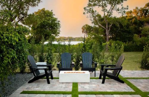 East Naples Apartment | Black Vanilla Luxe Retreat - Sauna, Cold Plunge & Pure Relaxation