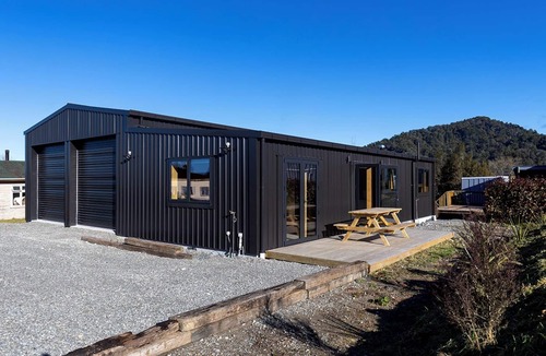 Blackball House | Blackball Connection