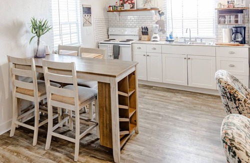 Estate East Street Apartment | Blackbeard`s Rendezvous - Downtown Danish Villa