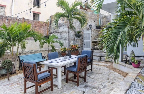 Estate East Street Apartment | Blackbeard`s Rendezvous - Downtown Danish Villa