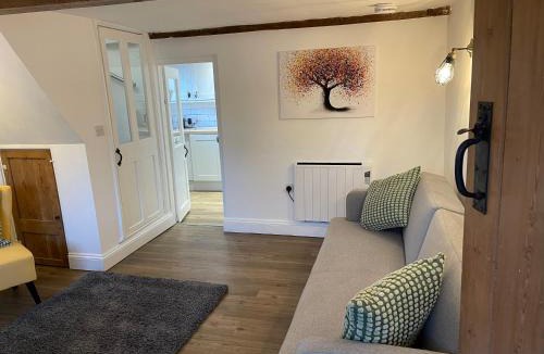 Twywell House | Blackbird Cottage
