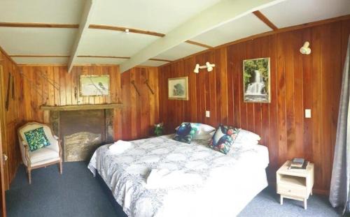 Waimiha Hotel | Blackfern Lodge