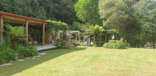 Waimiha Hotel | Blackfern Lodge