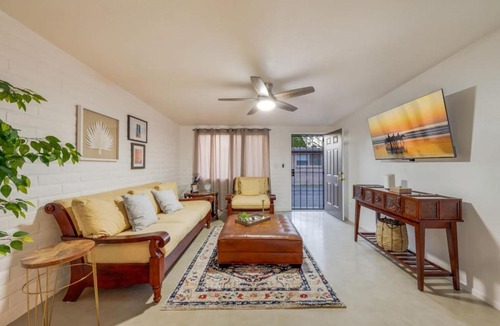 St. Francis Cabrini Apartment | Blacklidge B