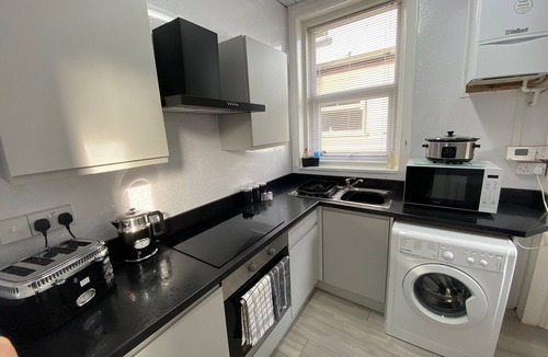 Blackpool Apartment | Blackpool Abode - Family room 124 Elite Apartments