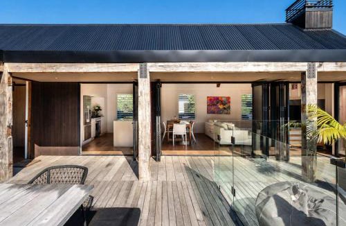 Blackpool House | Blackpool Boathouse - Stay Waiheke
