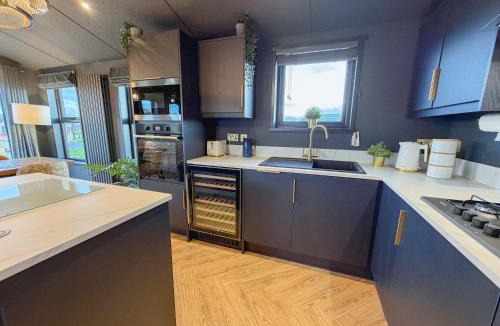 Wigton Ski Chalet | Blackthorn Timber Lodge