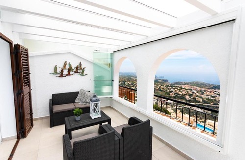 Cumbre del Sol Apartment | Blaffende Vis