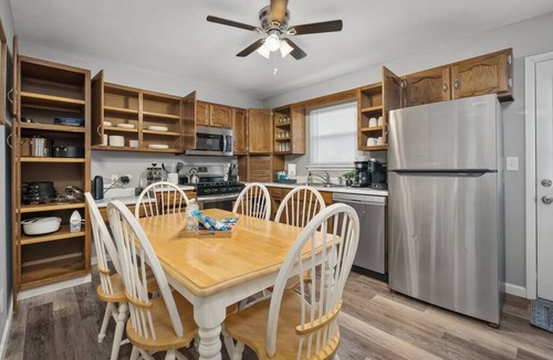 O'Fallon House | Blair's Charming 3 Bedroom House in O'Fallon