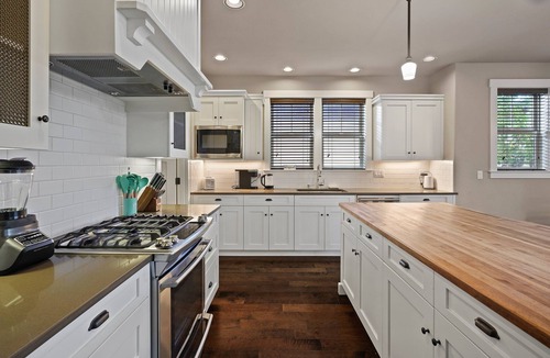 Southern Crossing House | Blakely - Old Mill On The Canal, Firepit, Office