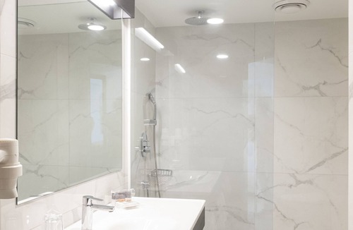 Kahramanlar Mahallesi Hotel | Blanca Hotel