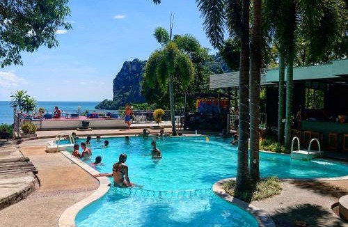 Krabi Resort | Blanco Hideout Railay - Youth Hostel 18 to 35 Only