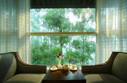 Pallivasal Hotel | Blanket Hotel and Spa