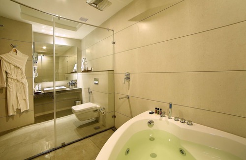Pallivasal Hotel | Blanket Hotel and Spa