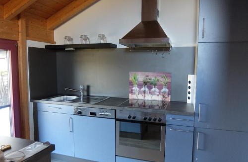 Hetzerath Apartment | Blaues Haus - Une maison bleue